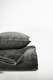 Linea Velvet Bedcover
