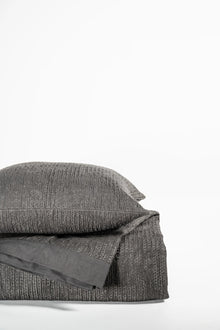 Luna Bedcover